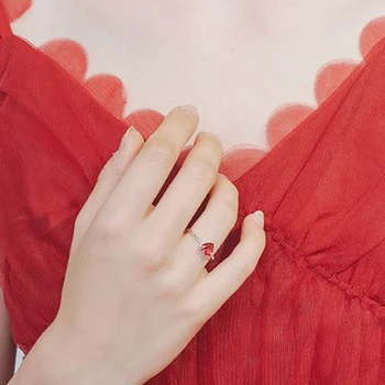 2019 Naujas Romantiškas, Elegantiškas Raudonas Kubinis Cirkonis Meilė Širdies Žiedai Moterų Mados Bijoux Paprastas Vestuvių Nuotaka Žiedai Dovana