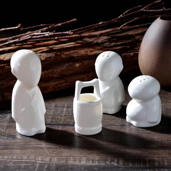 4pcs Trys vienuoliai Kūrybinė asmenybė keramikos pipirai puodą druska ir pipirai populiarias virtuvės saugojimo prieskonių butelis priedai