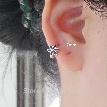 925 Sterlingas sidabro auskarai paprasta juoda gėlė kryžiaus ausies žiedas ausies kaulų ausies sagtis asmenybės temperamento moteris, mergina ear jewelr