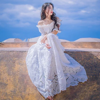 Baltos spalvos Nėrinių Suknelė Velniop Kaklo Tuščiaviduriai Gėlių Princesė Nightdress Retro Elegantiškas Moteris Ilgai Nightgowns Vasaros trumpomis Rankovėmis QZ956