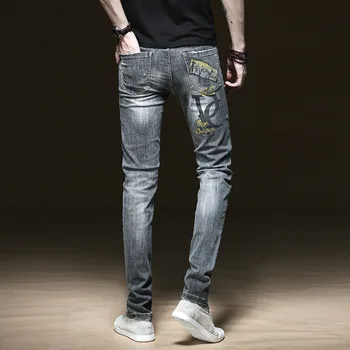 Didmeninė 2020 Mados Vyrų vasaros pilka ripped jeans vyriški prekės korėjos plonas kojų kelnės hip-hop Spausdinti atsitiktinis laukinių džinsinio džinsus