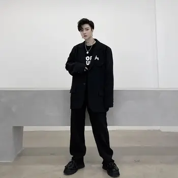 IEFB / vyriški drabužiai 2021 m. pavasarį metalo klipas asmeninį kišenę laisvus vyriški dviejų standartinių padėčių nustatyti vyrų juoda gražus kostiumas 9Y3735
