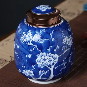 Jingdezhen keramikos arbatinukas mėlynos ir baltos keramikos, rankomis dažyti slyvų žiedų arbata jar metalo dvigubo sluoksnio sandariai uždaromos puodą