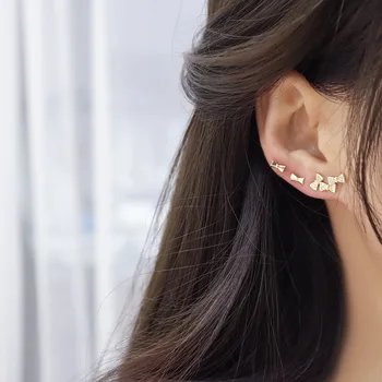 Korėjos karšto pardavimo bižuterijos išskirtinį mažas vario inkrustacijos cirkonis lankas auskarai elegantiškas studentas moterų kasdien auskarai