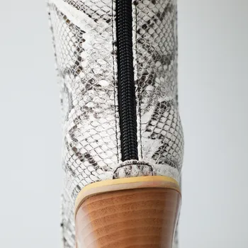 Per kelius siekiantys batai moterims 2020 naujas mados žiemos trumpas prabangus storas, aukštas kulnas PU odos moteriška vakarų batai didelis dydis EU34-46