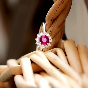 Prabanga Princesė Kate Rose Red Crystal Ovalo Formos Žiedai Valentino Žada Pasiūlyti Žiedas Dizaineris Papuošalai Naują Atvykimo 2020 Dovana