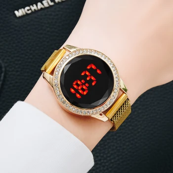 Prabanga Skaitmeninis Raudonų LED Laikrodžiai Moterims Magnetinio Nerūdijančio Plieno Diržas Kvarcinis Laikrodis Ponios Riešo Laikrodžių Mados Verslo Žiūrėti