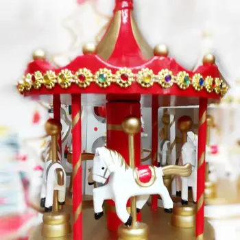 Prabangus Mediniai Classic Muzikinė Karuselė Music Box Mielas Kalėdų Dekoracijos