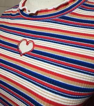 Vintage mados siuvinėjimo meilė širdies tuščiaviduriai iš trumpomis rankovėmis t-shirt